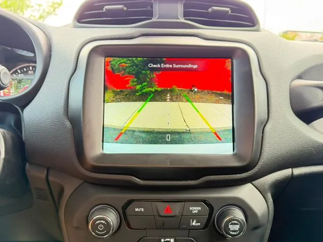 Jeep Renegade photo 25