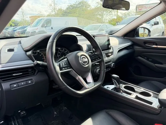 Nissan Altima photo 26