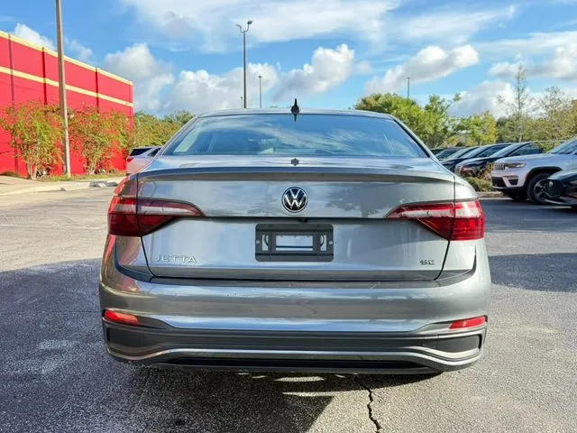 Volkswagen Jetta photo 8