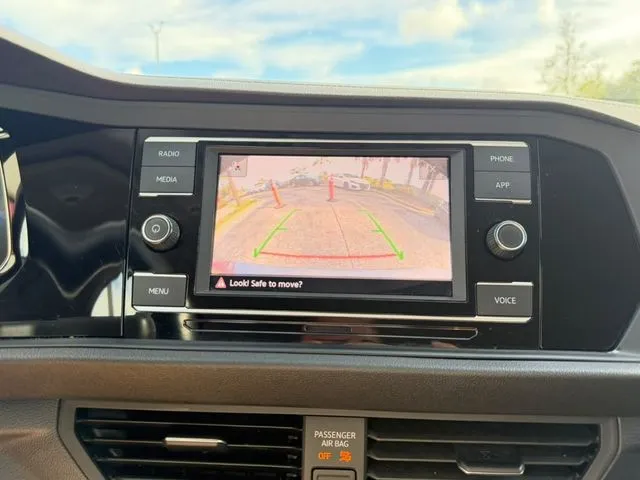 Volkswagen Jetta photo 22