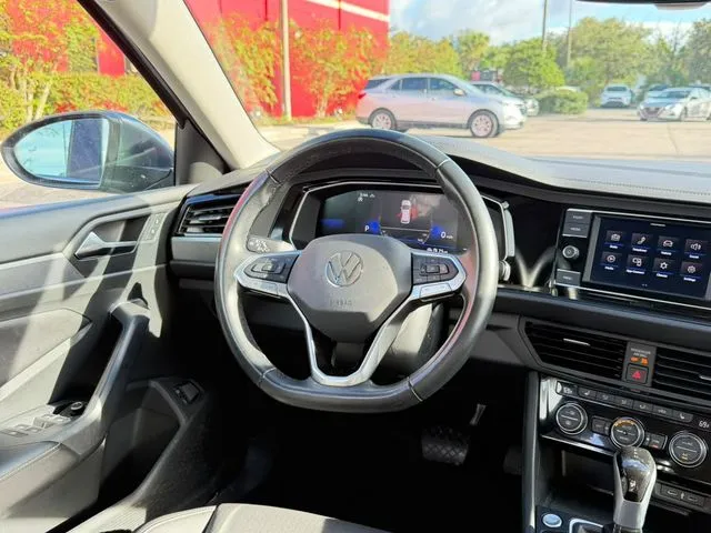 Volkswagen Jetta photo 12