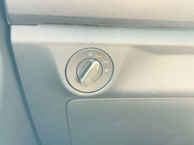 Volkswagen Jetta photo 21