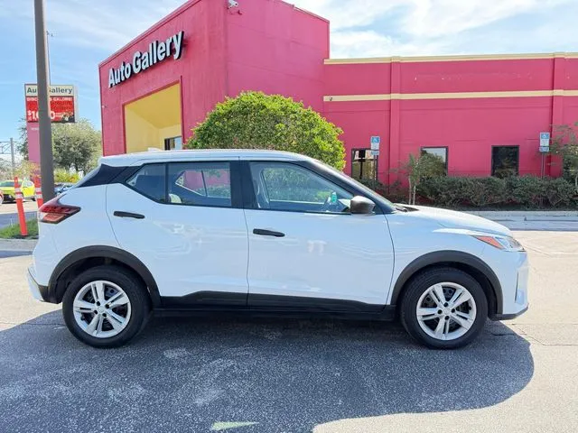 Nissan Kicks photo 4