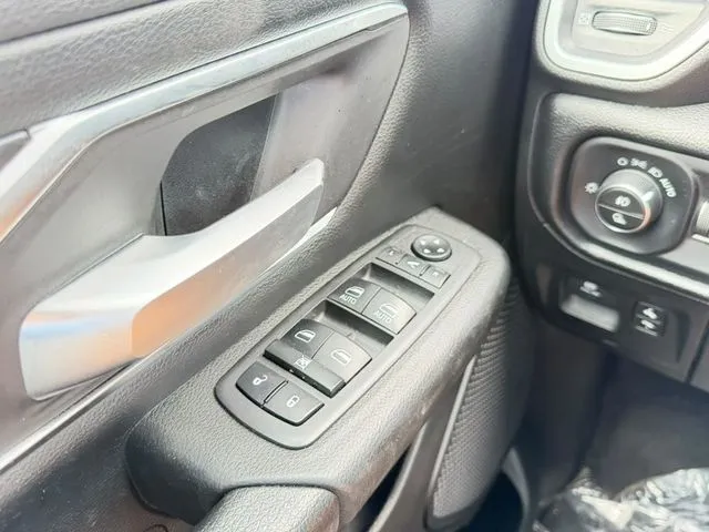 Ram 1500 photo 18