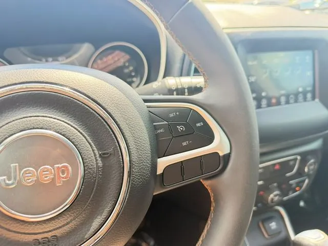 Jeep Compass photo 15