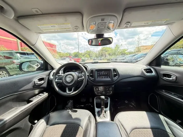 Jeep Compass photo 20