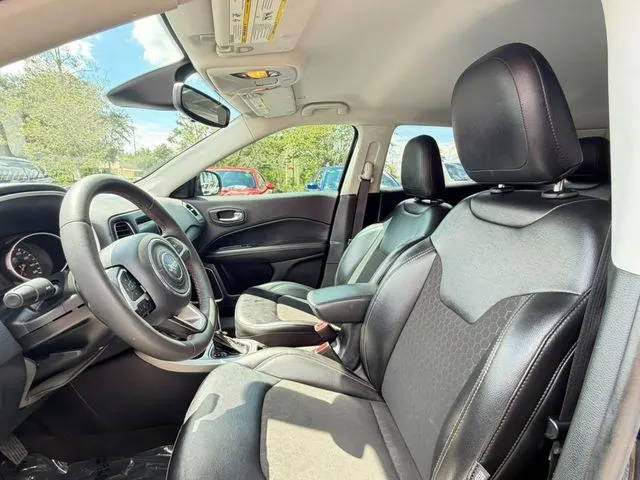 Jeep Compass photo 21