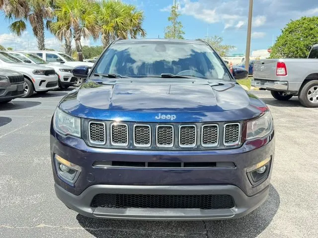 Jeep Compass photo 2