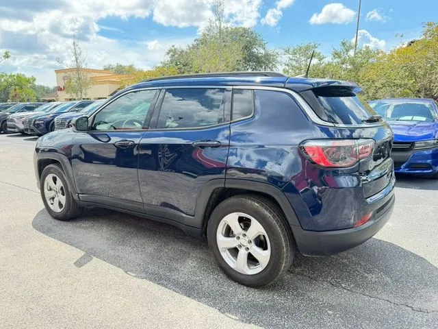 Jeep Compass photo 7