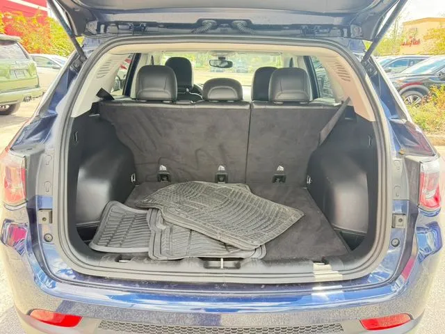 Jeep Compass photo 9