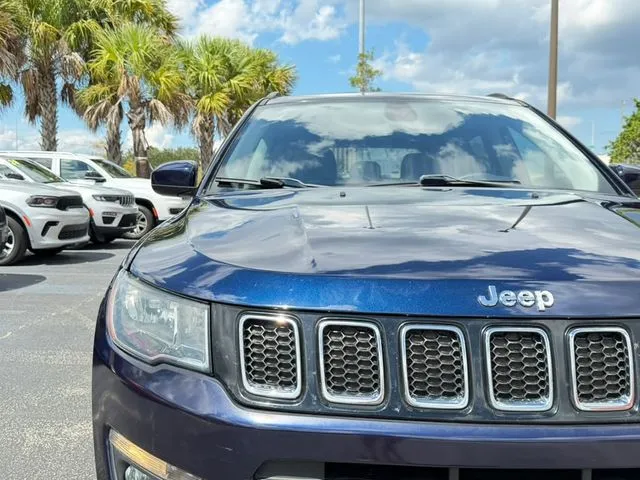 Jeep Compass photo 10