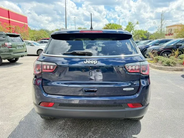 Jeep Compass photo 8