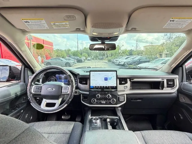 Ford Expedition MAX photo 29
