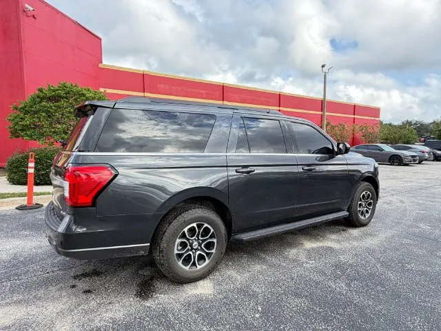 Ford Expedition MAX photo 6