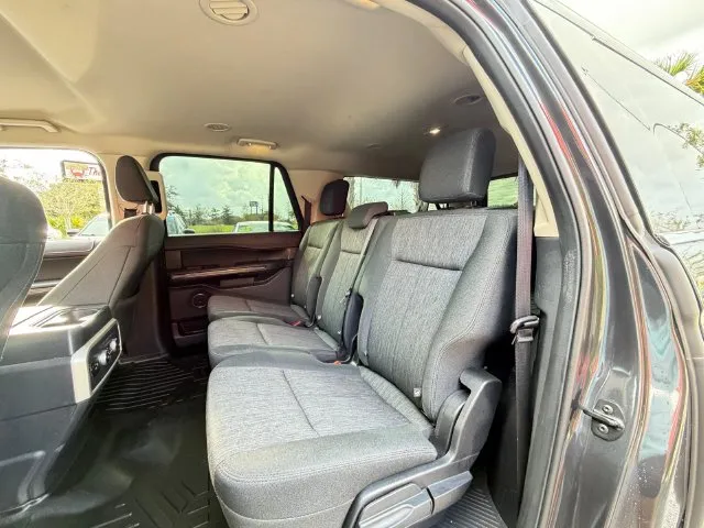 Ford Expedition MAX photo 27