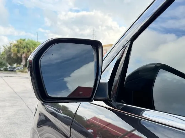 Ford Expedition MAX photo 11
