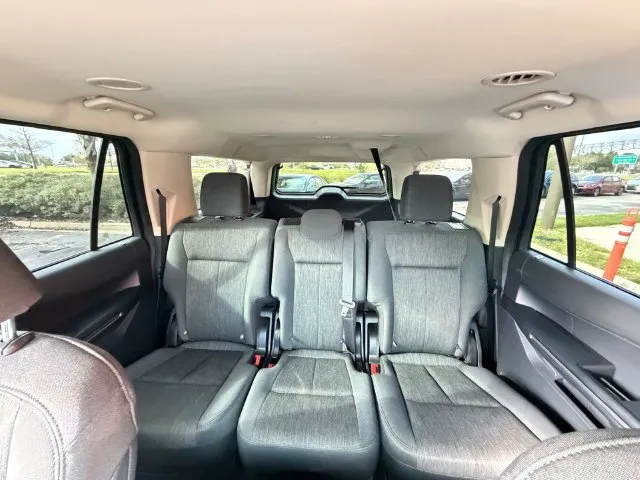 Ford Expedition MAX photo 26