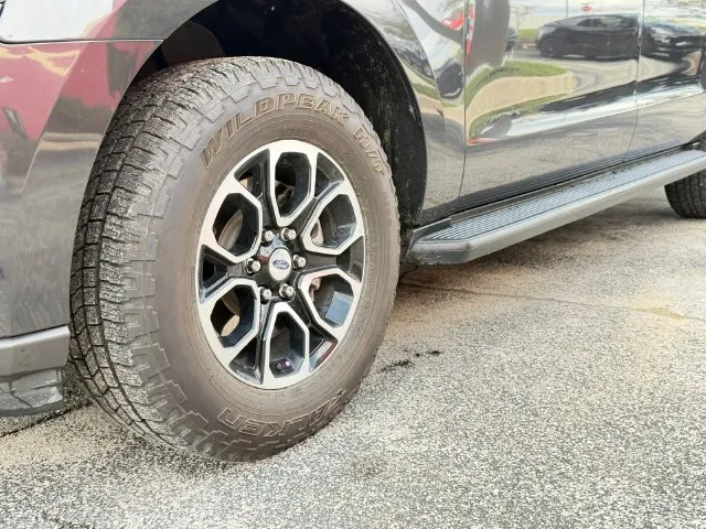 Ford Expedition MAX photo 10
