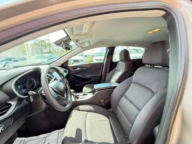 Chevrolet Malibu photo 23