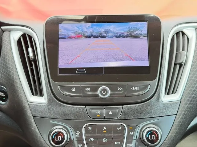 Chevrolet Malibu photo 21