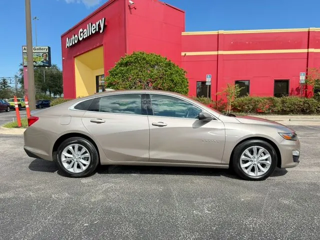 Chevrolet Malibu photo 4