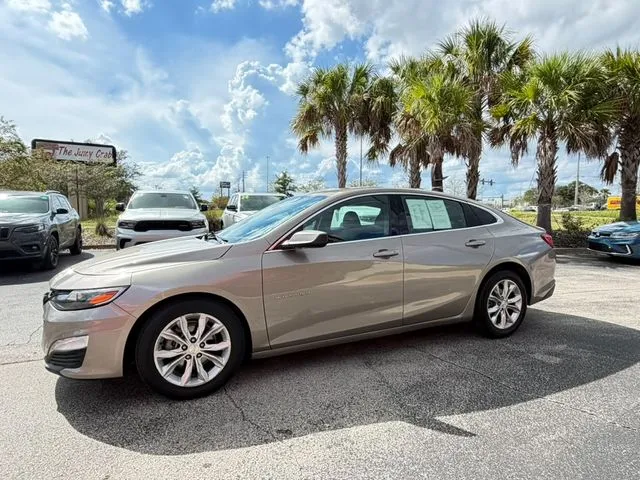 Chevrolet Malibu photo 3