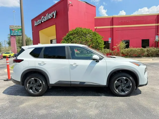 Nissan Rogue photo 4