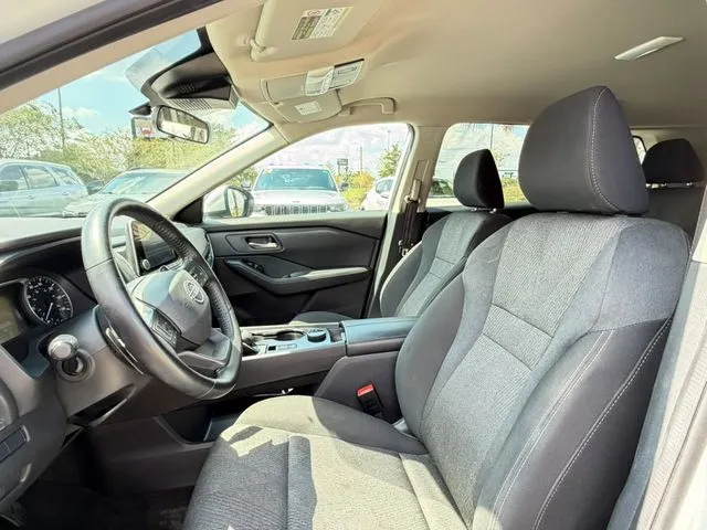 Nissan Rogue photo 23