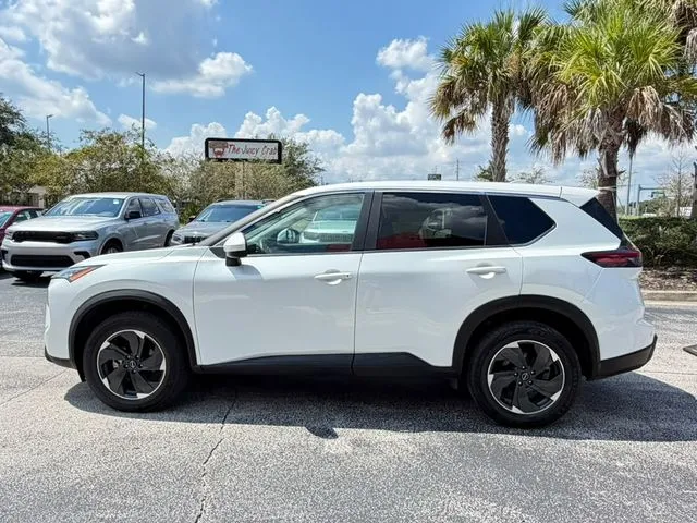 Nissan Rogue photo 5