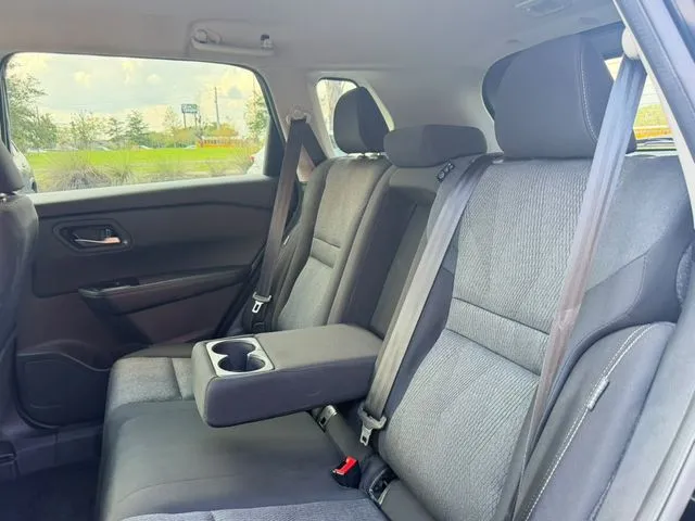 Nissan Rogue photo 26
