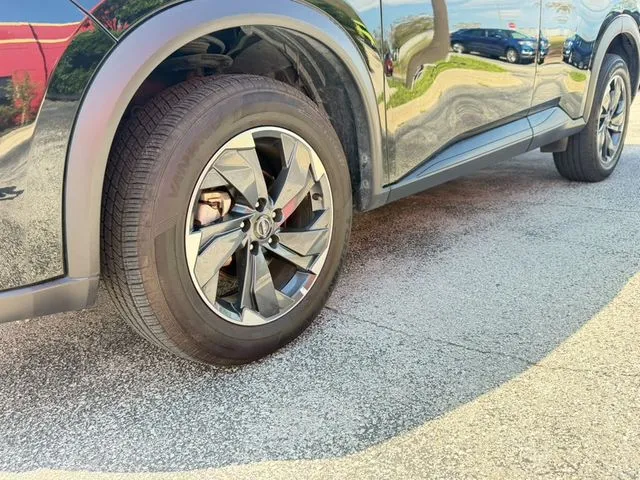 Nissan Rogue photo 28