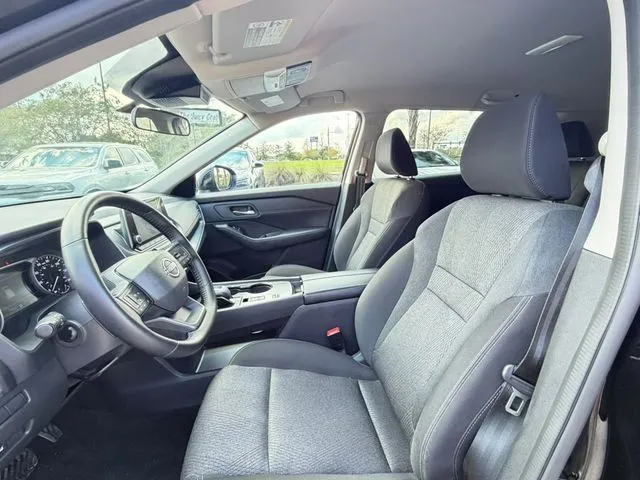 Nissan Rogue photo 22