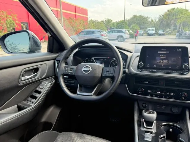 Nissan Rogue photo 13