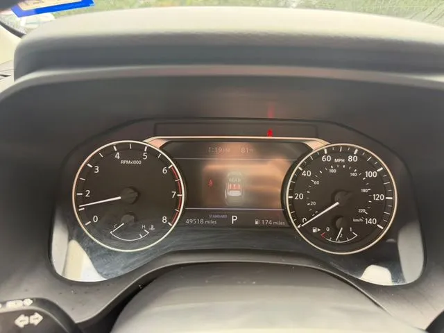 Nissan Rogue photo 11