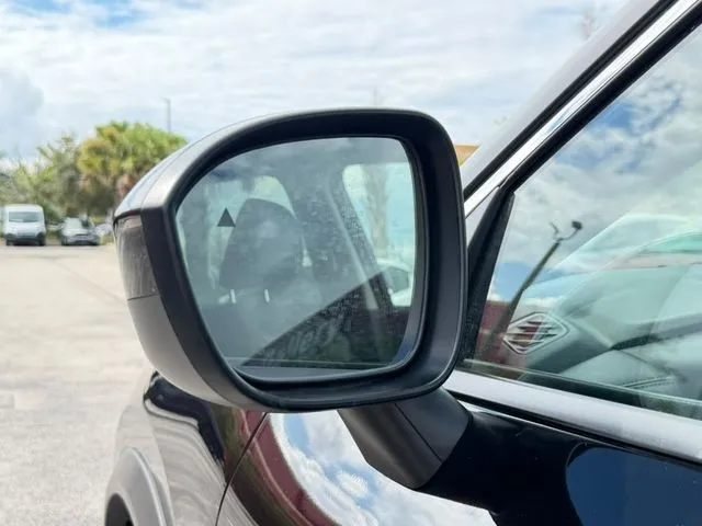 Nissan Rogue photo 28