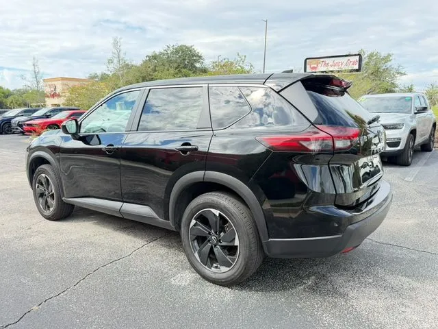 Nissan Rogue photo 7