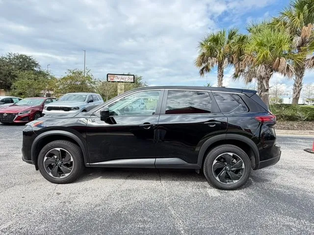 Nissan Rogue photo 5