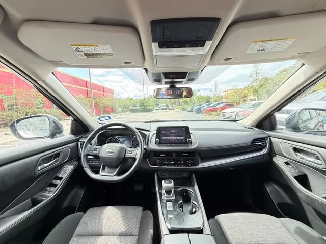 Nissan Rogue photo 15