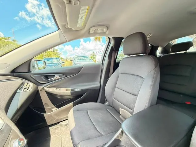 Chevrolet Malibu photo 16