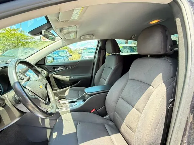 Chevrolet Malibu photo 14