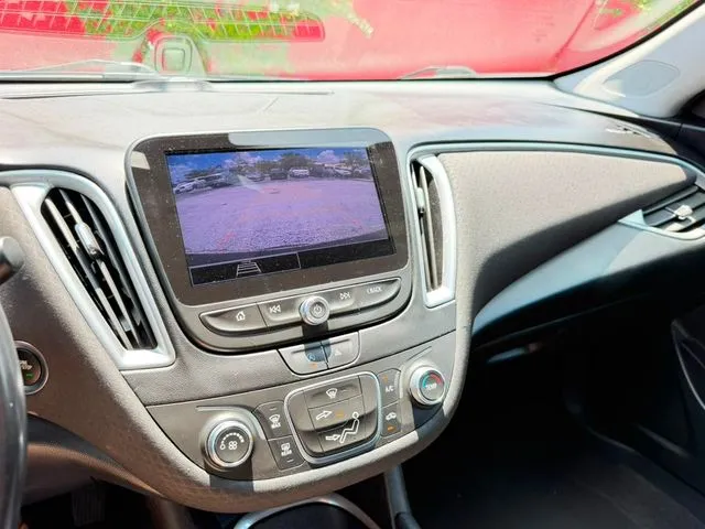 Chevrolet Malibu photo 25