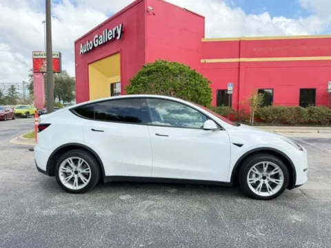 More photos of 2023 Tesla Model Y Long Range at Auto Gallery Jacksonville, FL