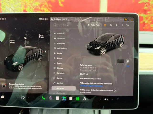 Tesla Model Y photo 13