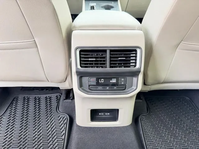 Volkswagen Atlas photo 32