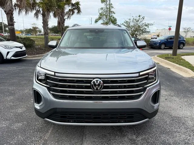 Volkswagen Atlas photo 2