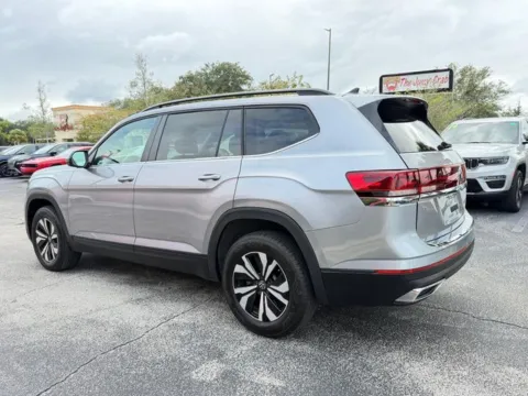 More photos of 2024 Volkswagen Atlas 2.0T SE at Auto Gallery Jacksonville, FL