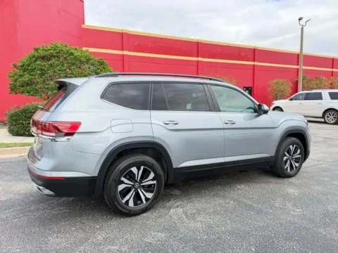 More photos of 2024 Volkswagen Atlas 2.0T SE at Auto Gallery Jacksonville, FL