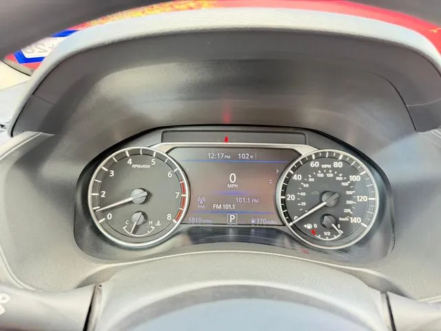 Nissan Altima photo 11