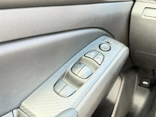 Nissan Altima photo 18
