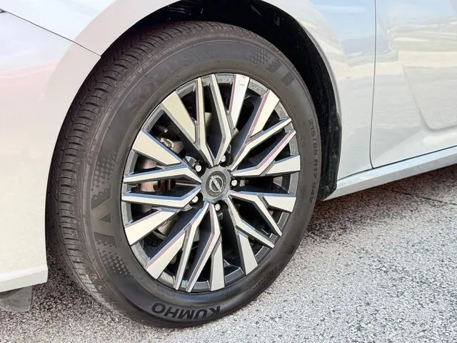 Nissan Altima photo 27